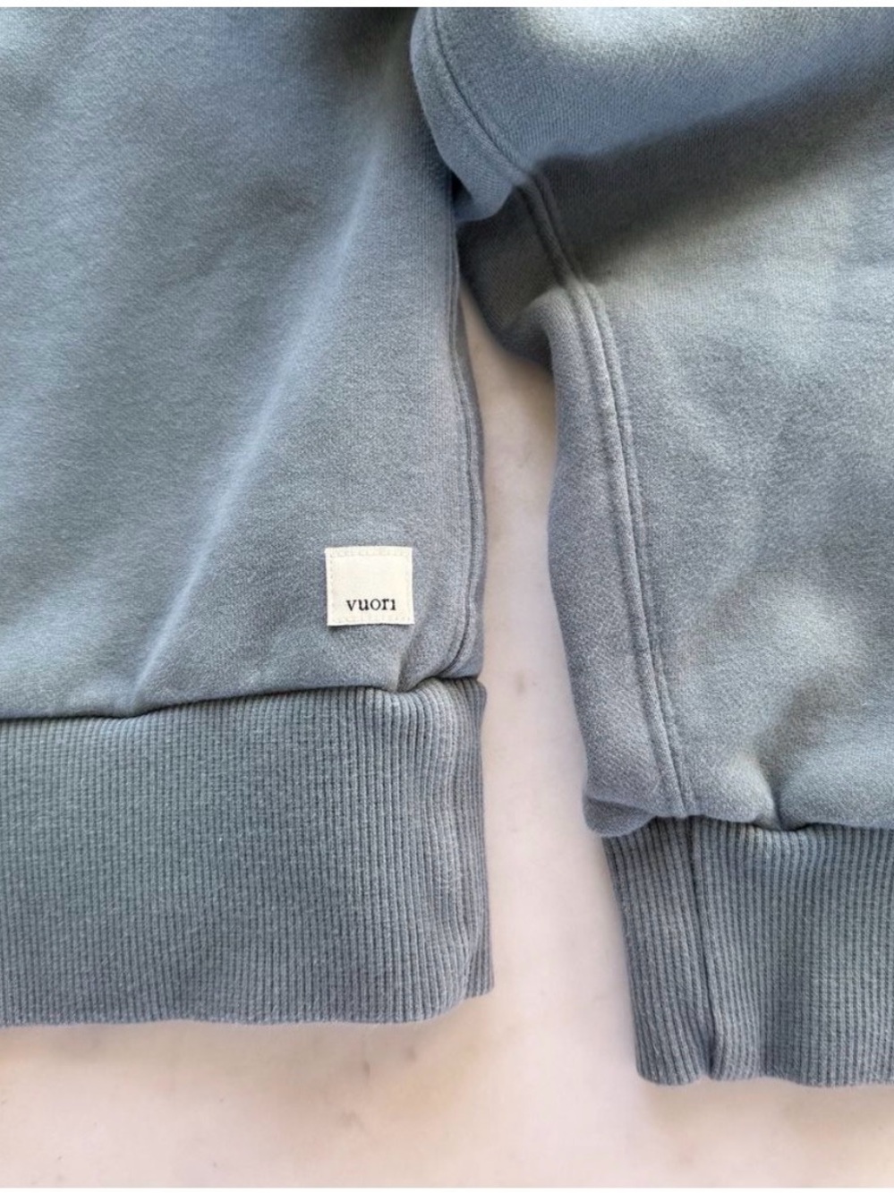 Vuori Women's Restore Half Zip Hoodie Smoke Blue Size XS - Picture 3 of 4